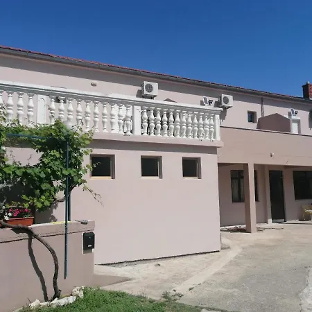 Gasthuis Podgorje Seline